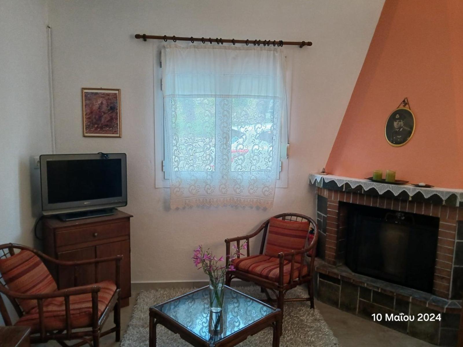Guest House Christos Sgourades Екстериор снимка